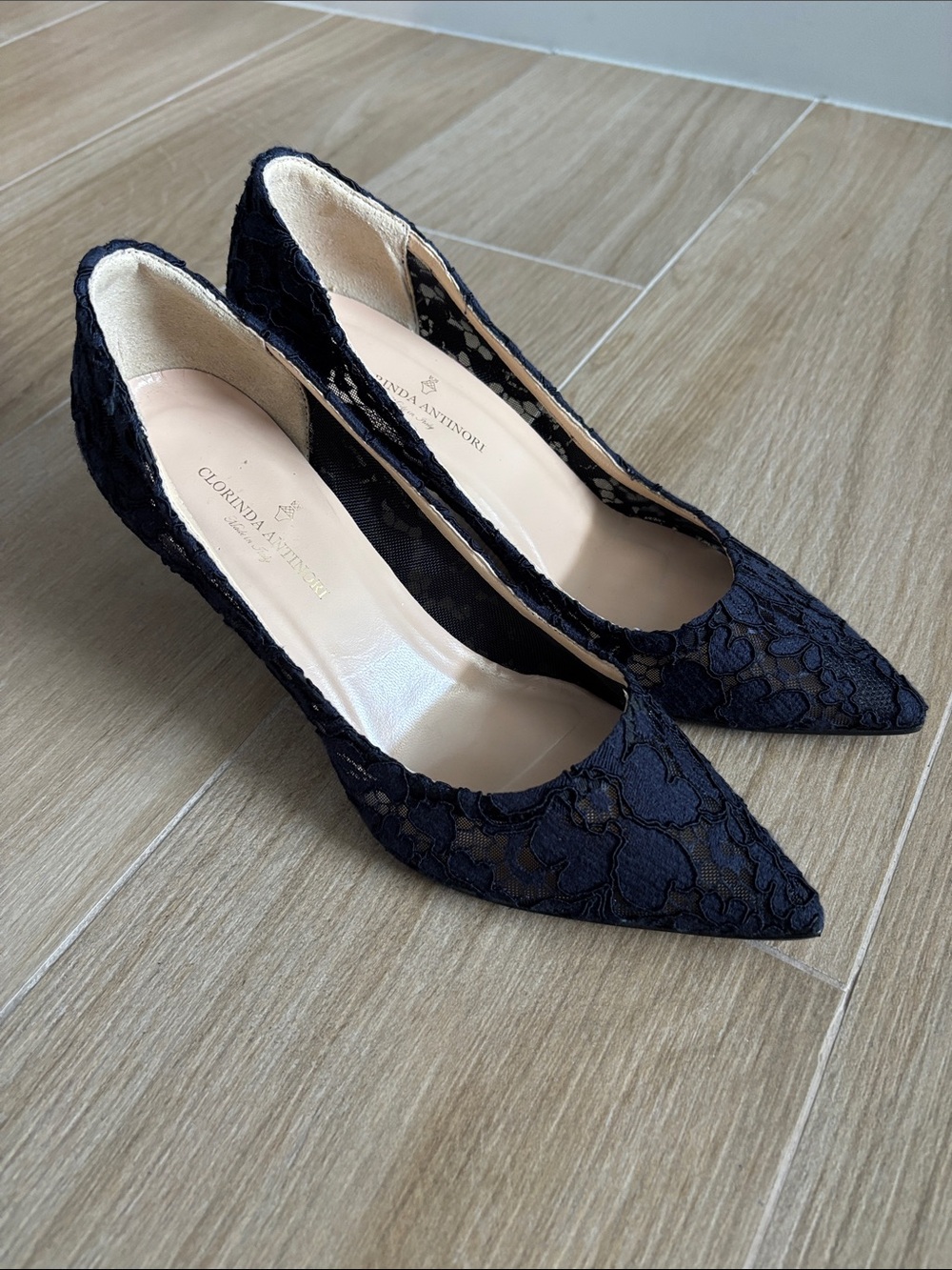 CLORINDA ANTINORI NAVY Lace Pointed-Toe Women's Pumps